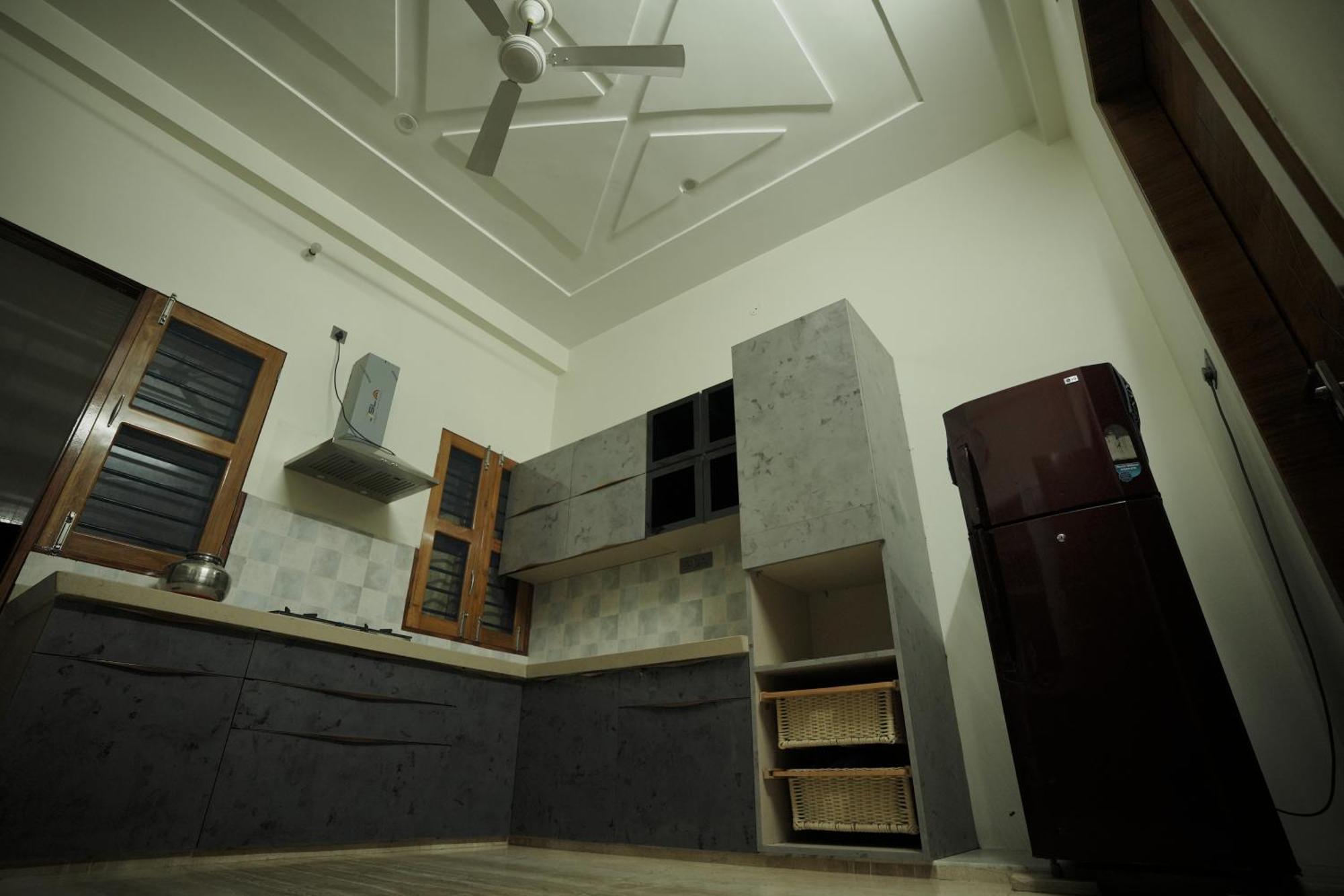 Amritam Palace A Luxury Ac Home Stay Ringas Екстериор снимка