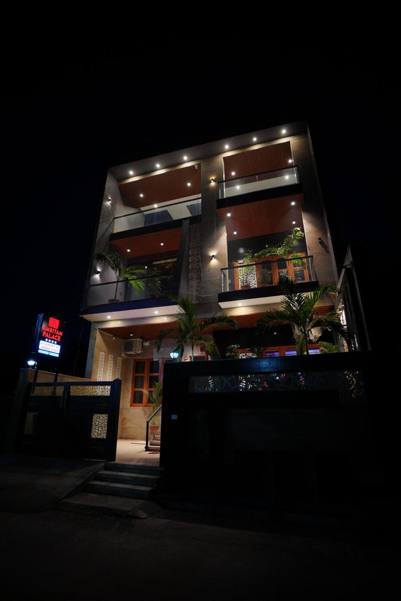 Amritam Palace A Luxury Ac Home Stay Ringas Екстериор снимка