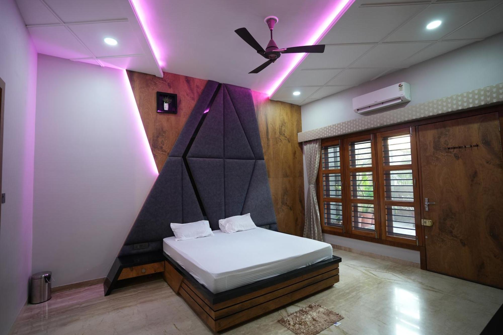 Amritam Palace A Luxury Ac Home Stay Ringas Екстериор снимка
