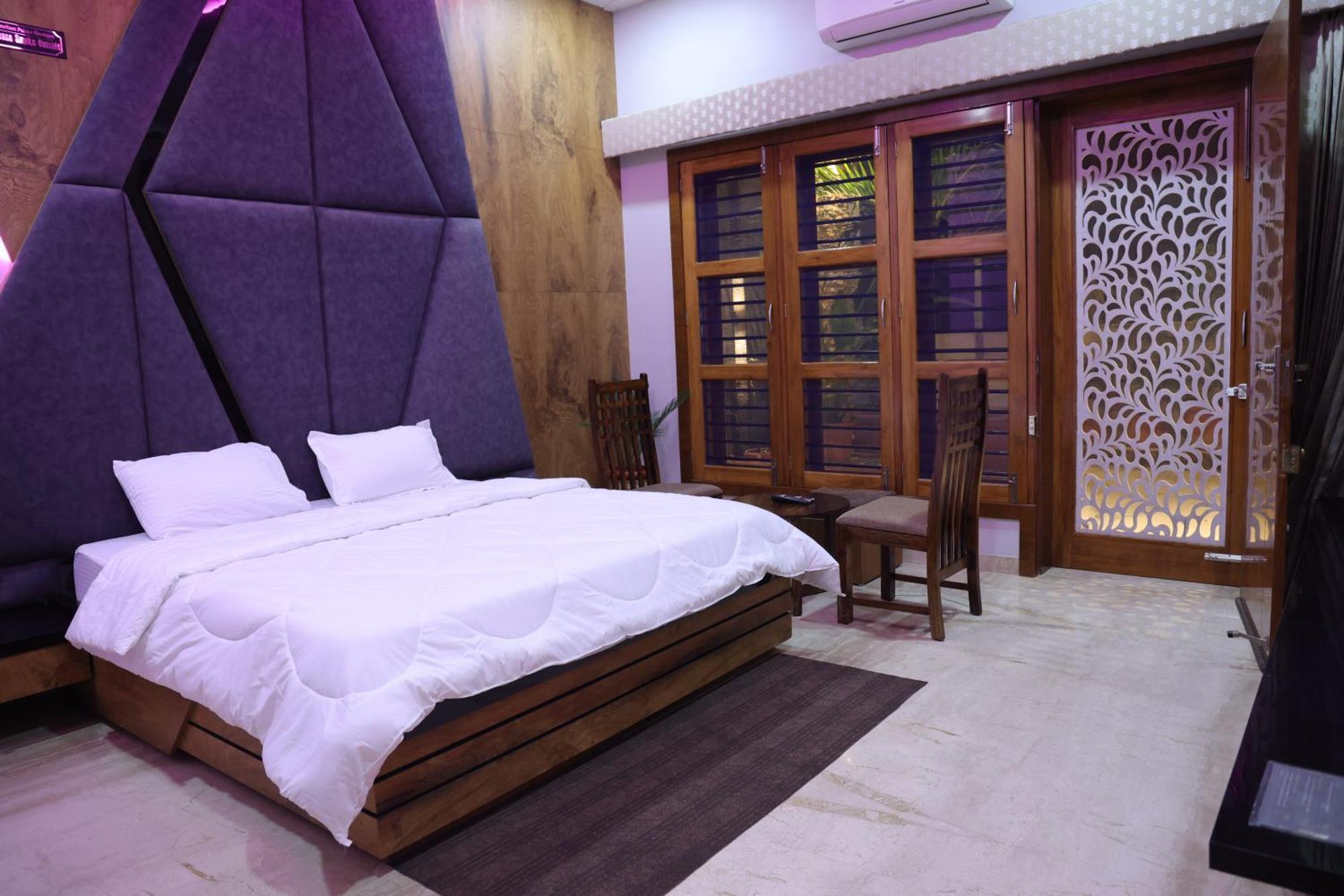 Amritam Palace A Luxury Ac Home Stay Ringas Екстериор снимка