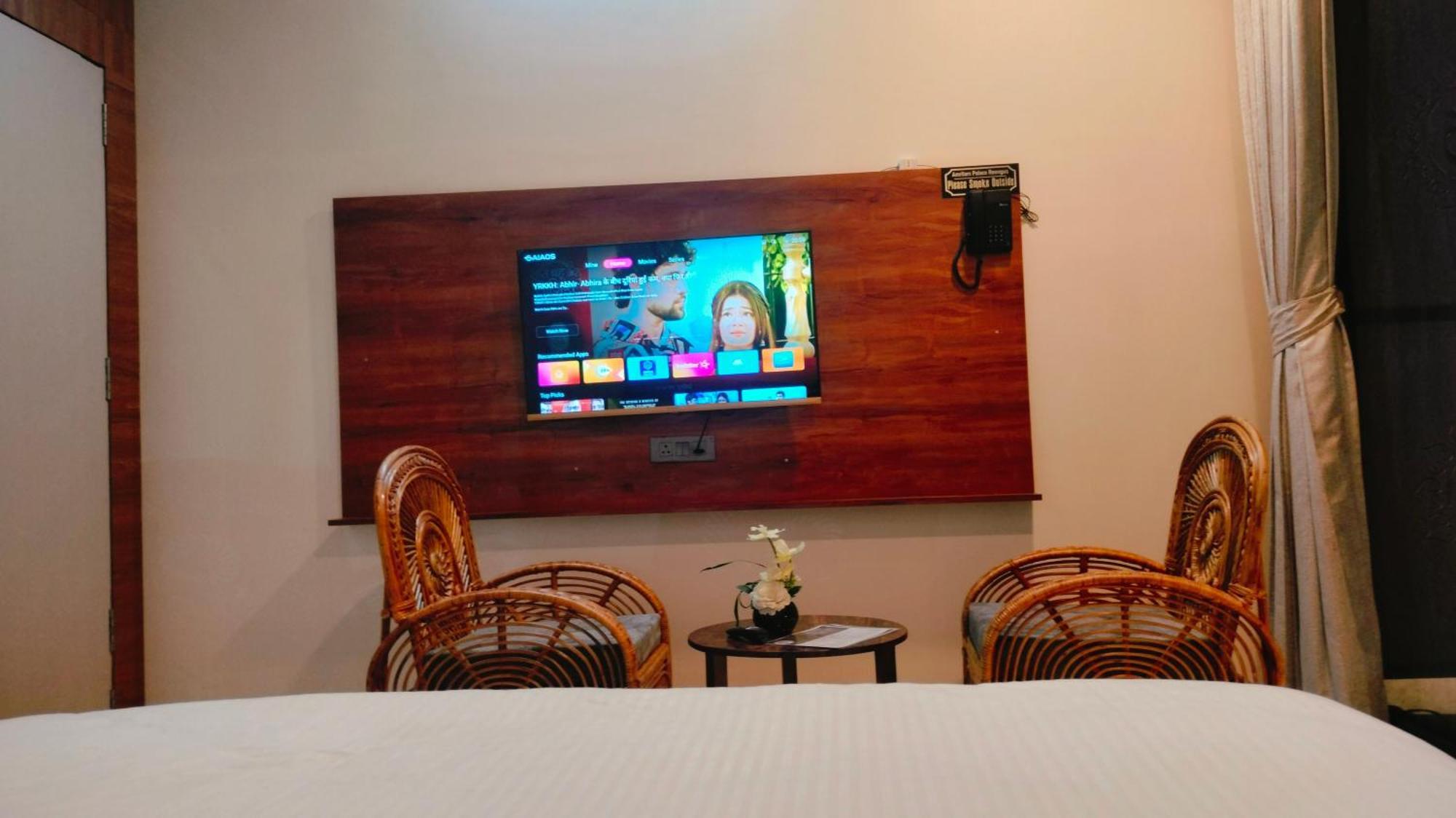 Amritam Palace A Luxury Ac Home Stay Ringas Екстериор снимка